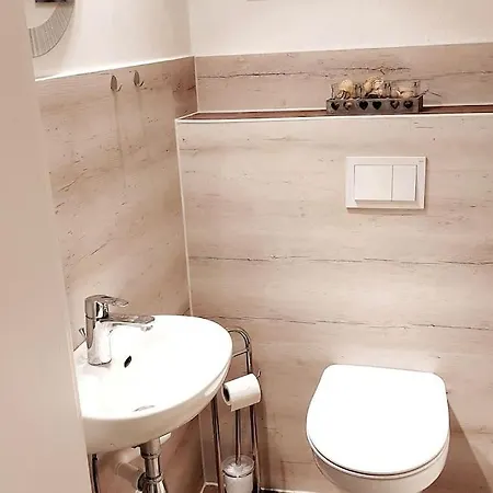 Zentrale - Direkt Am Und In Schlossnaehe Апартаменты *